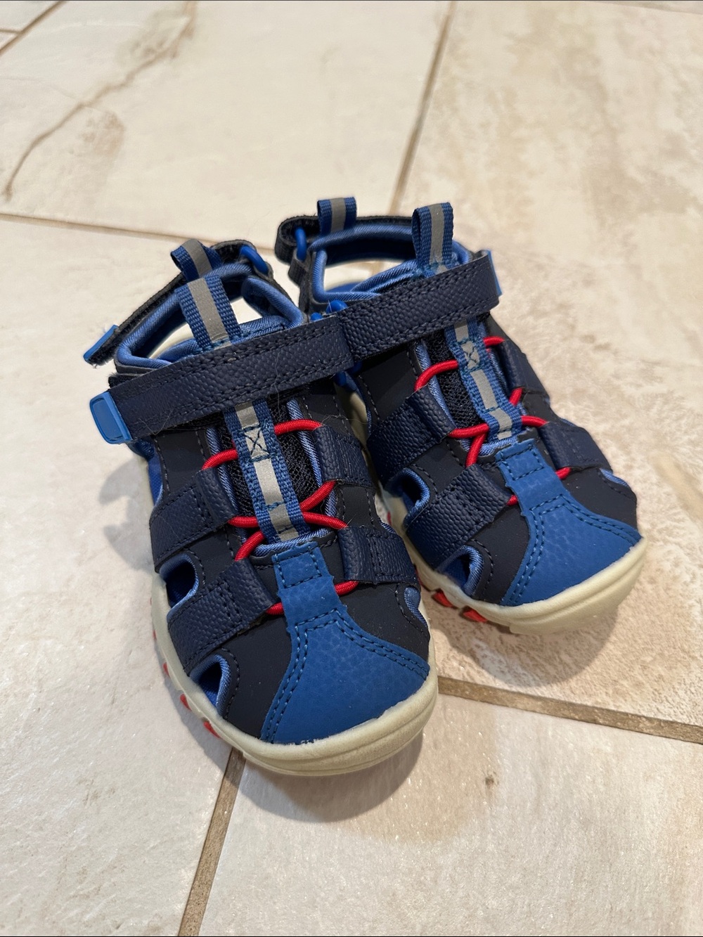 Cat and Jack Closed-Toe Sandals sneakers size 7